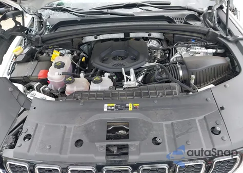 2023 Jeep Grand Cherokee Overland из США, поврежденный, VIN 1C4RJYD62P8862682